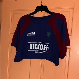 ROMWE Navy & Maroon 'Kickoff' Cropped Tee